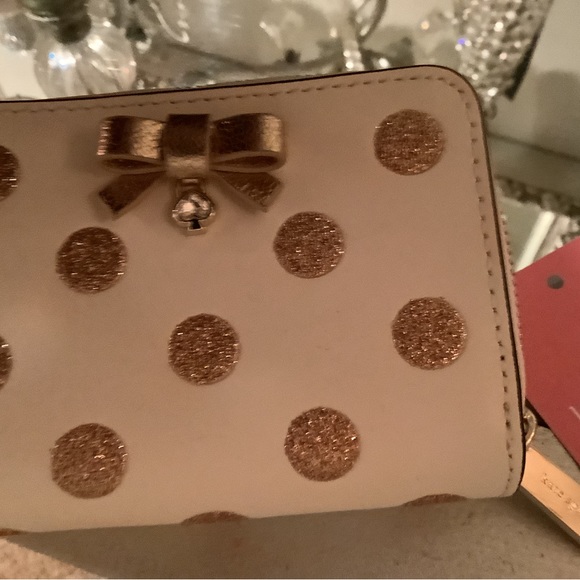 Beautiful Kate spade adorable wallet - Picture 6 of 9